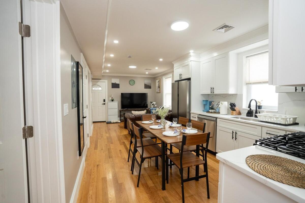 558-3 3br - Renovated Nest Near Aquarium Apartment Boston
