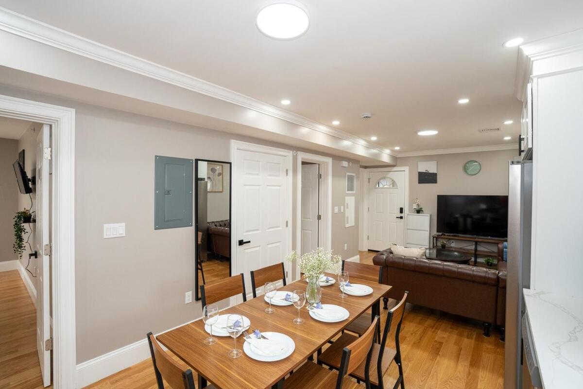 558-3 3br - Modern Nest Near Franklin Park * Boston